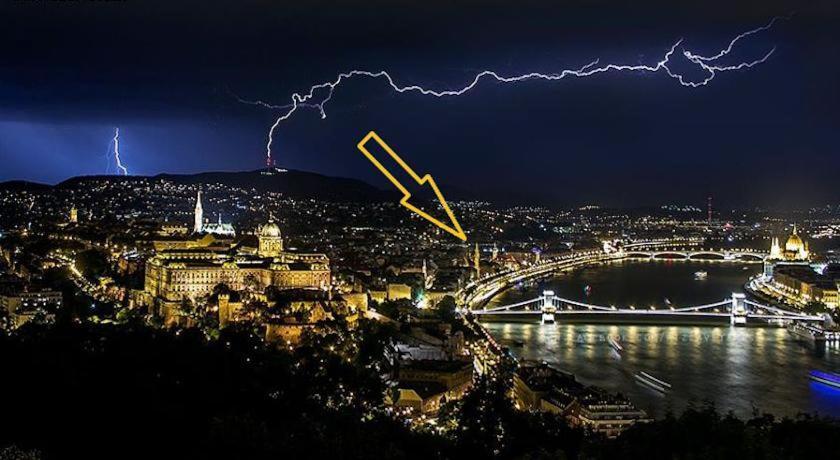 Buda Downtown Apartment Budapest Exteriör bild