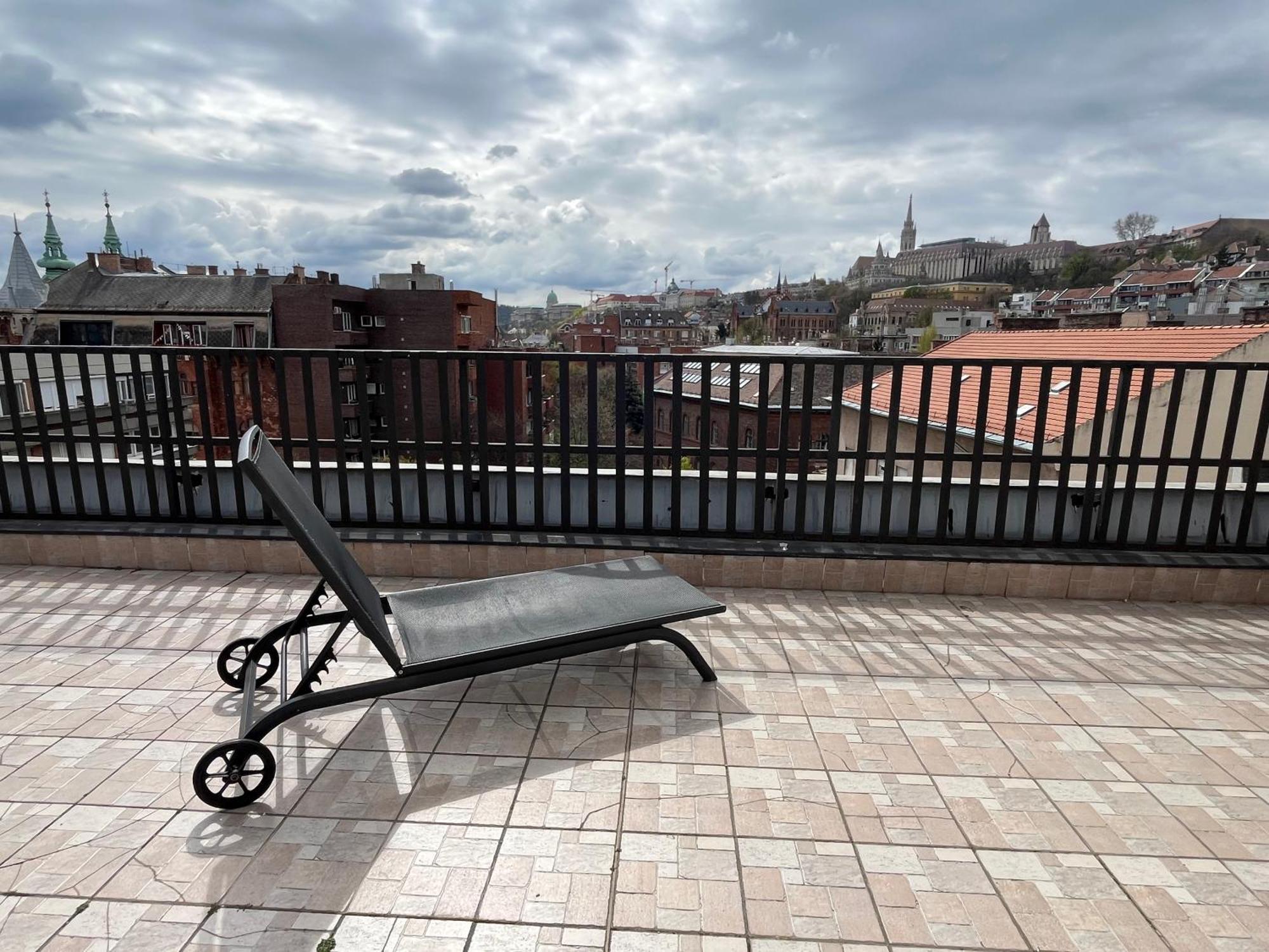 Buda Downtown Apartment Budapest Exteriör bild